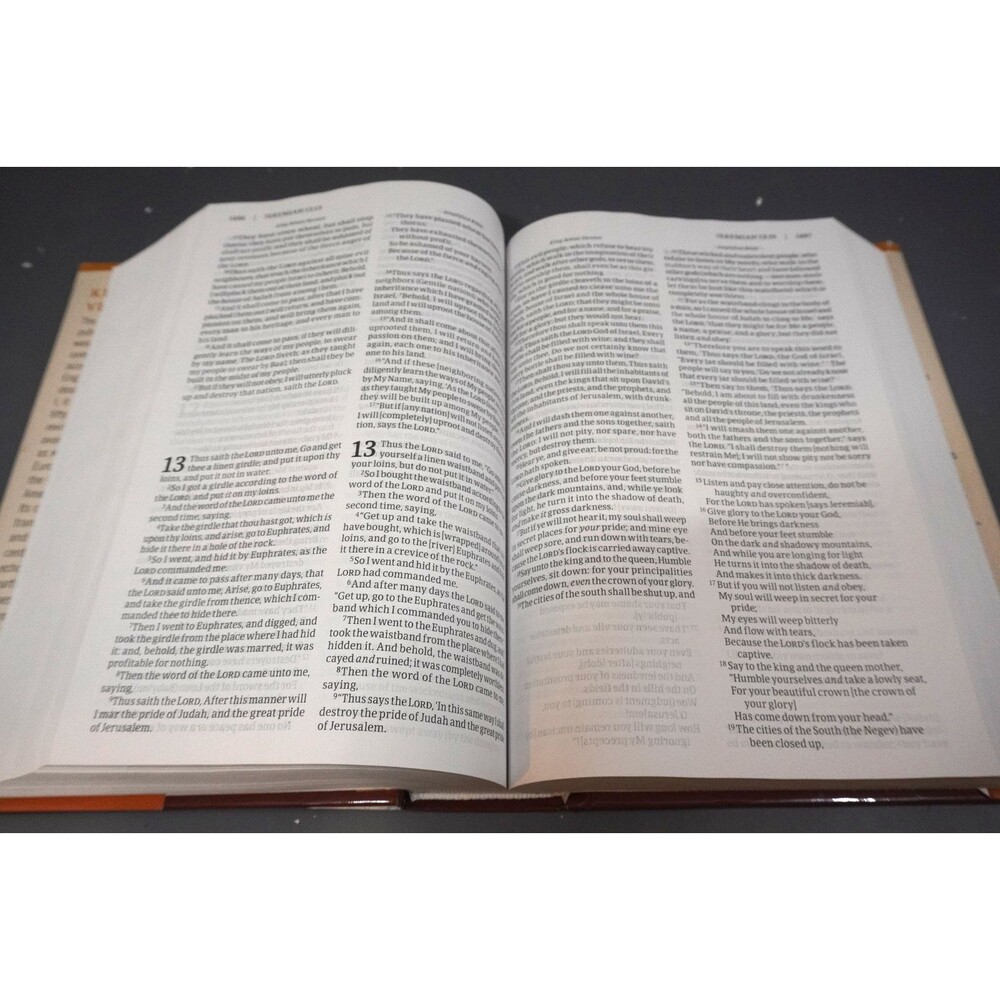 KJV, AMP Amplified, Parallel Bible, Large Print, Hardcover, Red Letter Zondervan - Picture 5 of 9